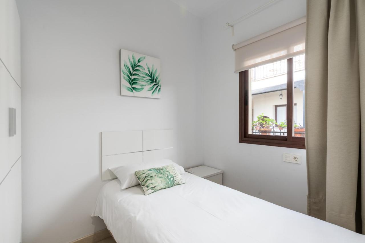 Lumbreras Host Apartment เซบีญา ภายนอก รูปภาพ