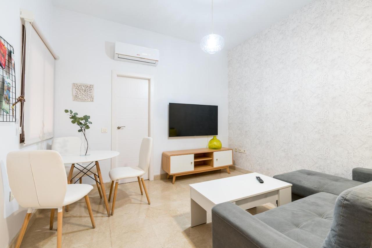 Lumbreras Host Apartment เซบีญา ภายนอก รูปภาพ